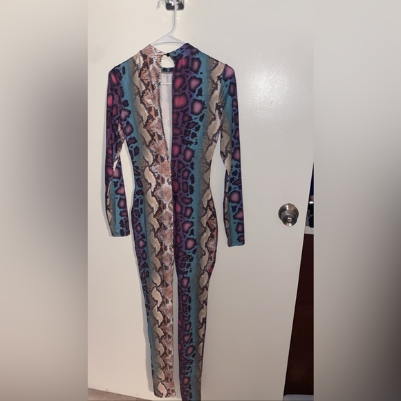 Multicolor open back jumpsuit - Picture 2 of 3